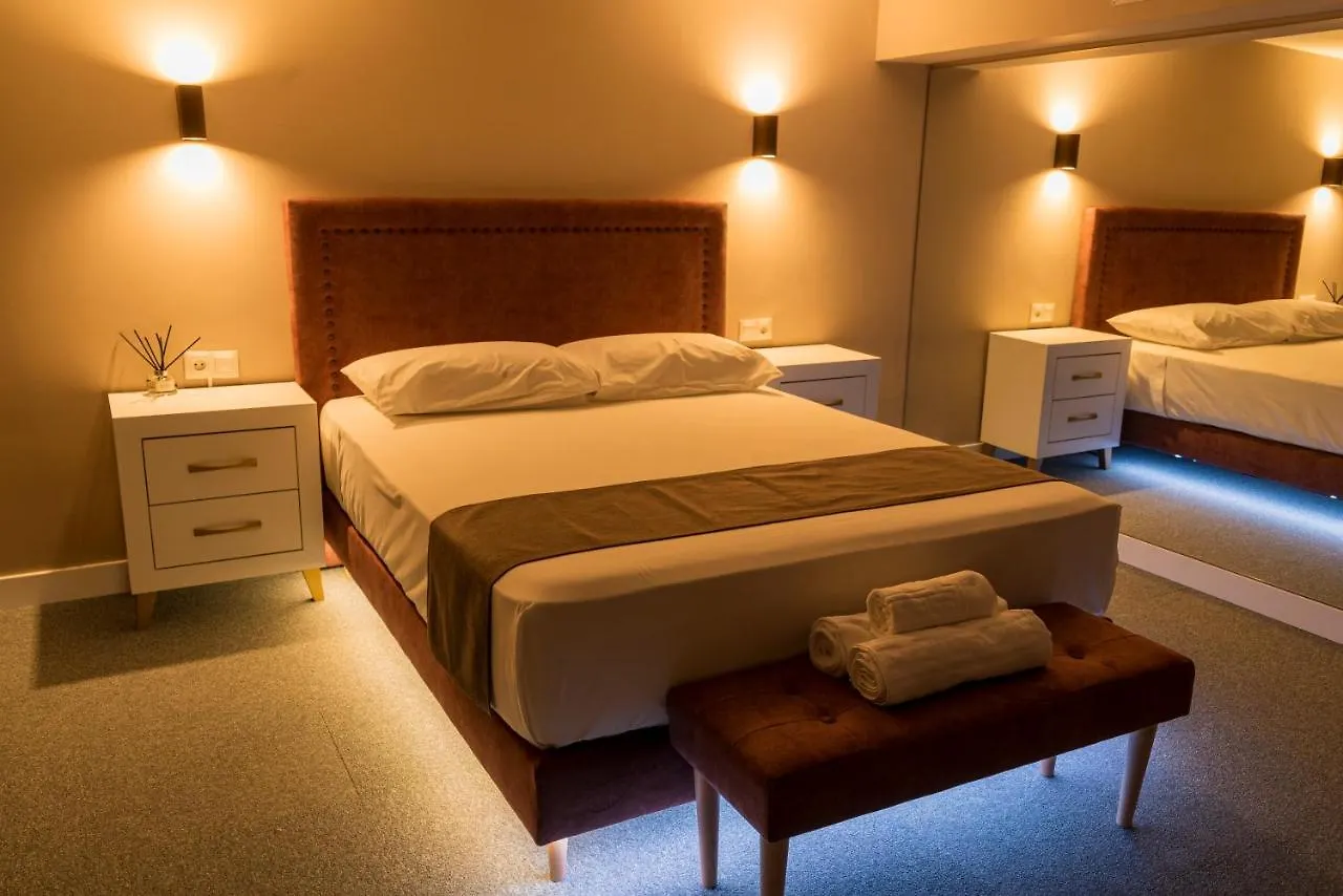 Love hotel Rooms Luxury Madrid
